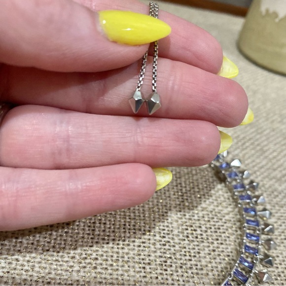 Kendra Scott Oscar Silver Adjustable Chocker Necklace in Lilac Crystal - Picture 6 of 10